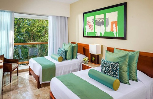 Ejidal Complejo | Enjoy Sunsets @Luxury Studio/1BR/2BR Oasis Perfect for Romantic Getaway & Family