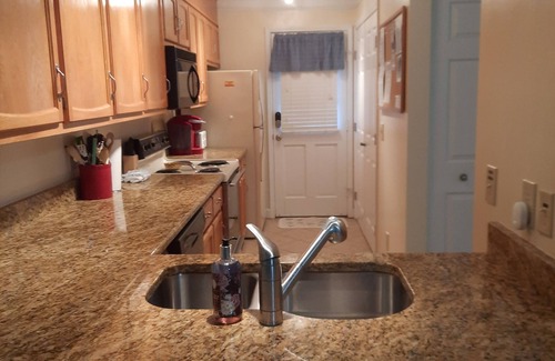 Crescent Beach Casa | Enjoy the beach life. 3-bedroom townhouse. Books quickly. Close to everything.