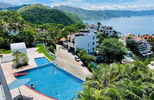 Zona sur Apartamento | Disfruta de la mejor vista de Puerto Vallarta, en la zona más exclusiva