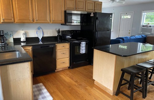 South Kingstown Casa | Enjoy the Best of Both Worlds on Narrow River and Narragansett Beach