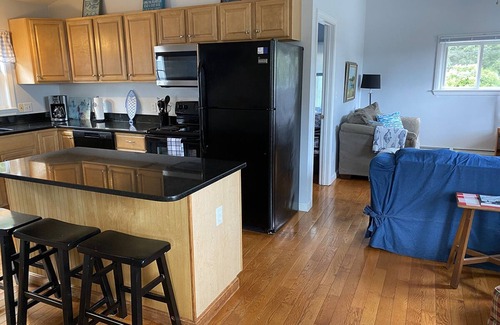 South Kingstown Casa | Enjoy the Best of Both Worlds on Narrow River and Narragansett Beach