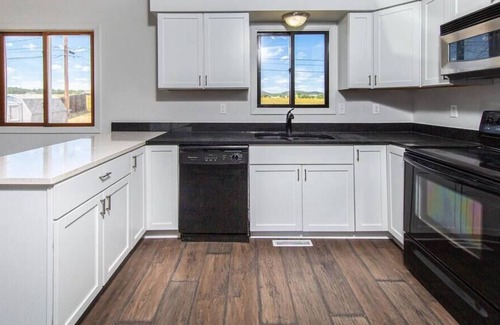 Blackhawk Casa | Enjoy the comfort of this 6 bedroom 2 bath home