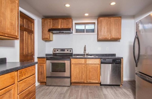 Blackhawk Casa | Enjoy the comfort of this 6 bedroom 2 bath home
