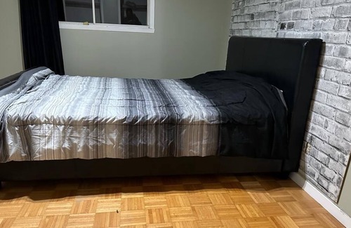 South Stormont Casa | Enjoy the Full House, 3 bedroom, 3 queen bed+1sofa Bed