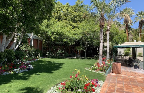 Palm Springs Complejo | Enjoy the Holidays at the beautiful Palm Springs Tennis Club...