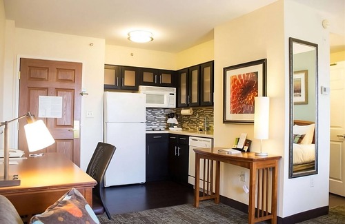 Anaheim Resort Hotel | Enjoy the Magic of Disneyland just 2 Miles from this Suite w/ Self Parking!