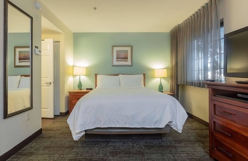 Anaheim Resort Hotel | Enjoy the Magic of Disneyland just 2 Miles from this Suite w/ Self Parking!
