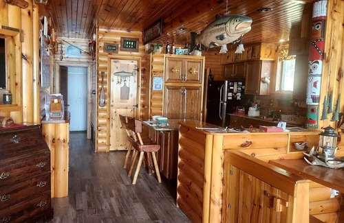 Rodney Cabina | Enjoy the Peace and Calm of our Lake Cabin and Create FAMLY MEMORIES