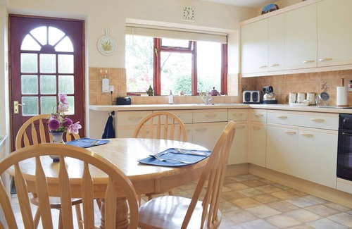 Little Cowarne Cabaña | Enjoy the peaceful surroundings of the Herefordshire countryside.