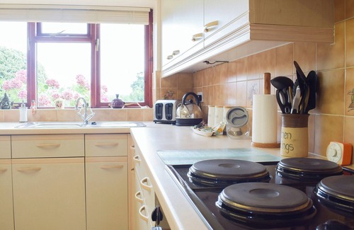 Little Cowarne Cabaña | Enjoy the peaceful surroundings of the Herefordshire countryside.