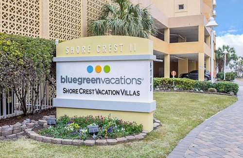 Windy Hill Condominio | Enjoy the resort amenities (lazyriver) with the family in great beach 2BD condo