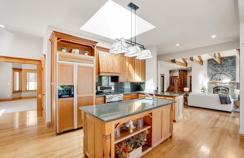 Willow Creek Casa | Enjoy the Serenity and Quiet on this 5-acre Estate with Mountain and River Views