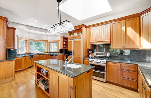 Willow Creek Casa | Enjoy the Serenity and Quiet on this 5-acre Estate with Mountain and River Views