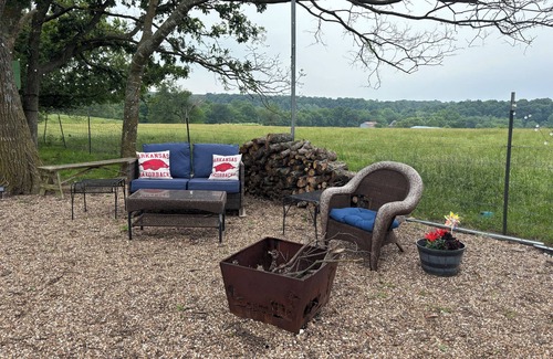 Lincoln Apartamento | Enjoy the stars in a peaceful country setting.