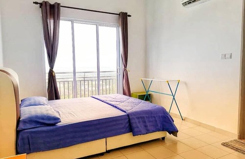 Nilai Apartamento | Enjoy the sunset @ Bright mesahill condo