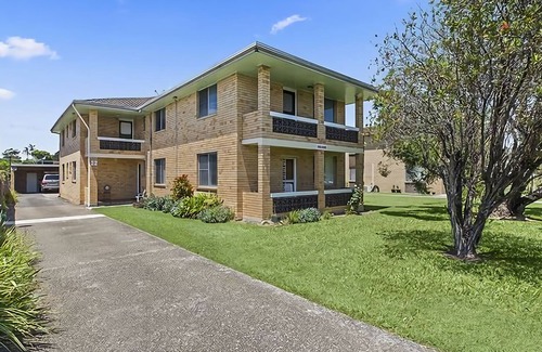 Urunga Apartamento | Enjoy the very best of the coastal lifestyle in this ground-floor, two-bedroom apartment