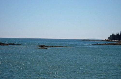 Tenants Harbor Cabaña | The Causeway Cottage