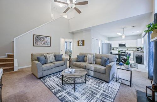 Woodstock Casa | Enjoy This Amazing Home With Porch & Grill Near DT