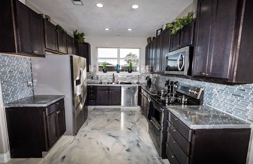 Pensacola Casa | Enjoy this waterfront home with a pool, dock, and Blue Angels! Bring your boat!