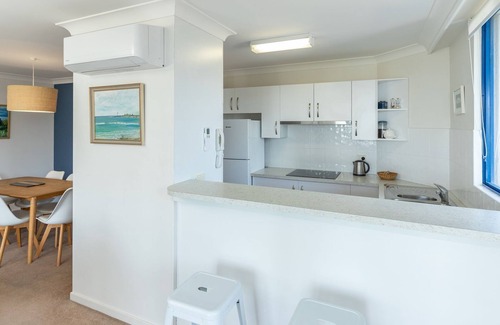 Tuncurry Apartamento | Disfruta de maravillosas vistas al agua desde Heritage 303