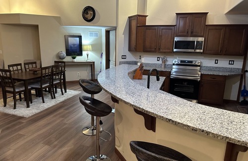 Colgate Casa | Enjoy your stay at JS-Lodge, where Serenity breeds bonding