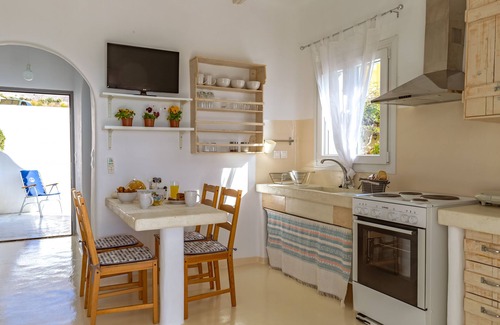 Karystos Apartamento | ¡Disfrute de su estadía en Karystos Villas con una maravillosa vista sobre el mar!