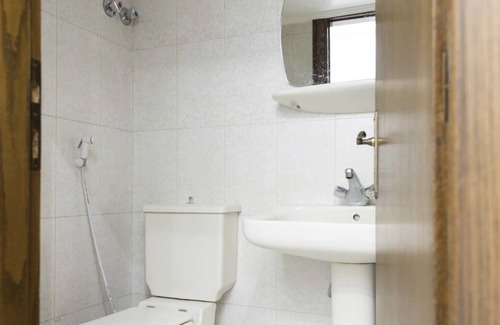 Duhur ash Shuwayr Casa | Enjoy your stay in Sunny Broumana, the city of flowers.