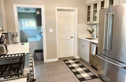 Columbus Apartamento | Enjoy your stay in this cozy, newly renovated condo in the heart of German Village