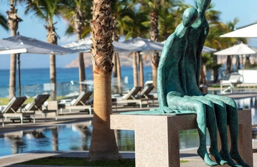 Juárez Complejo | Disfrute su estancia vacacional en un hotel 5 diamantes en Cabo San Lucas