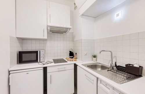 Charenton-le-Pont Apartamento | Enjoyable apartment with Parking and WiFi in Charenton-le-Pont