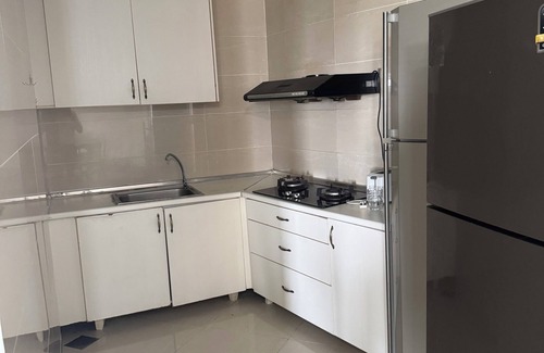 Nilai Apartamento | Enjoyable apartment with AC in charming Nilai