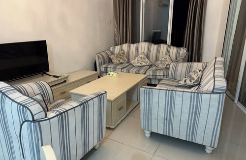 Nilai Apartamento | Enjoyable apartment with AC in charming Nilai