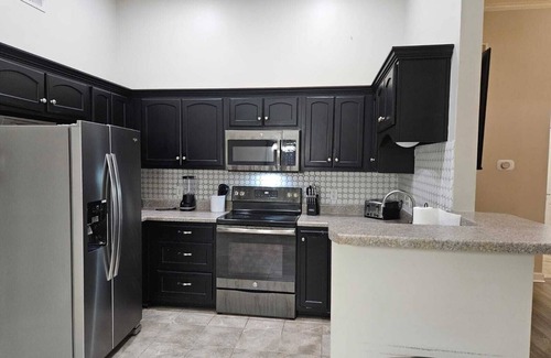 Southaven Casa | Enjoyable & Charming 4-Bedroom Home in Southaven - Close to Stateline.