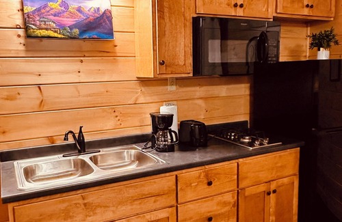 Carrabassett Valley Cabina | Enjoyable Green cabin at Carrabassett Valley town line and Kingfield
