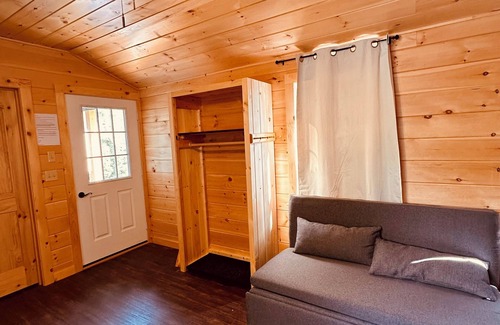 Carrabassett Valley Cabina | Enjoyable Green cabin at Carrabassett Valley town line and Kingfield