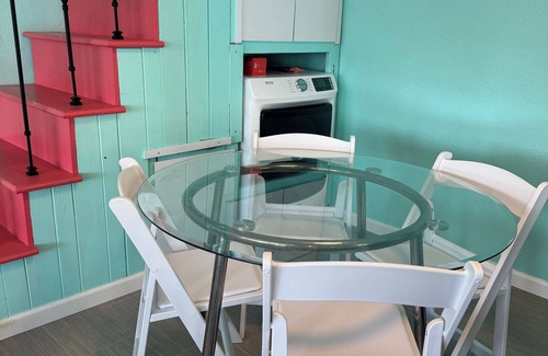 Belfair Casa | Enjoyable house with WiFi in Hood Canal beach front.