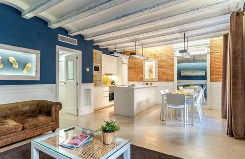 Barrio Gótico Hotel | Enjoybcn Colon Apartments
