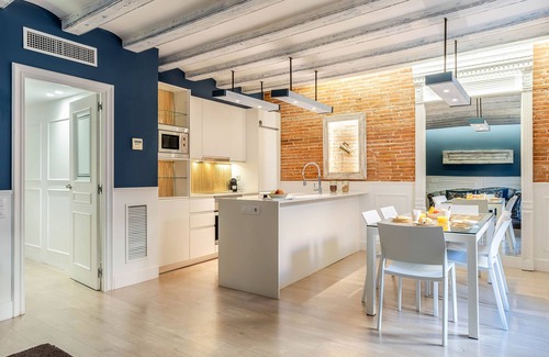 Barrio Gótico Hotel | Enjoybcn Colon Apartments