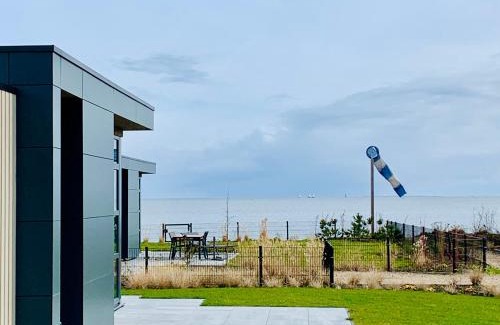 Enkhuizen Casa | Enkhuizer Strand Chalet Meeresbrise Dritte Reihe mit Zaun Haus Nr 251