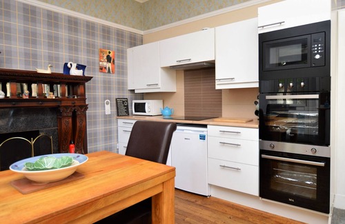 Kilmun Apartamento | Enmore Beach House-Luxury Apt en Kirn por Dunoon-5 B / R duerme 10-Pet Friendly