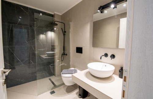 Patras Apartamento | Ennea Suites-Light suite