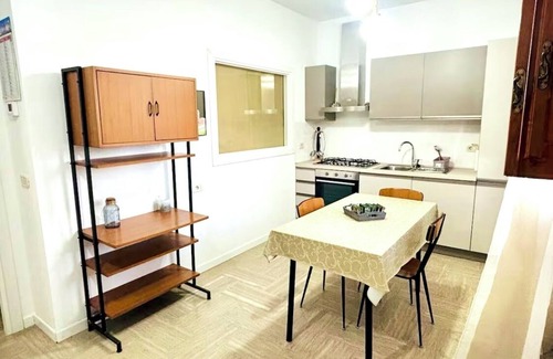 Scerni Casa | Ennio House. Enjoy relaxing in this charming one-bedroom apartment in Scerni.