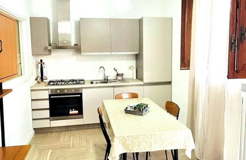Scerni Casa | Ennio House. Enjoy relaxing in this charming one-bedroom apartment in Scerni.