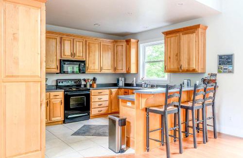 Topton Casa | Enormous Cabin Retreat with Beautiful Views and Private Dock in Topton, North Carolina