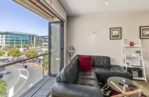Auckland Central Business District Apartamento | Enormous One Bedroom Beauty in CBD! Free Parking