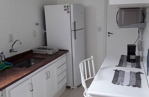 Jardim Vitoria Apartamento | Inlet / Aquário- 3 blocks BEACH ENSEADA- 2 bathrooms 3-1 dormit.- parking space