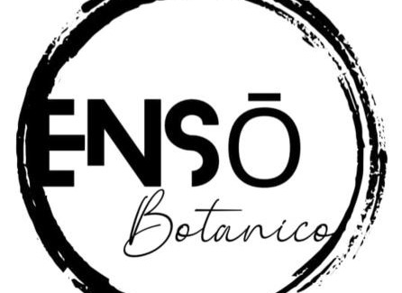 Kosmos Cama Y Desayuno | Enso Botanico Boutique Wellness Villa, with an outside wood-fire Hot Tub in Kosmos