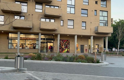 Whittington Casa | Ensuit Double Room in London, Colindale