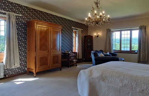 Bossington Cama Y Desayuno | Ensuite B&B superking room with private access