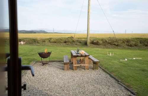 Camelford Cabina | Estándar-Hot Tub-Cabaña-Baño con ducha